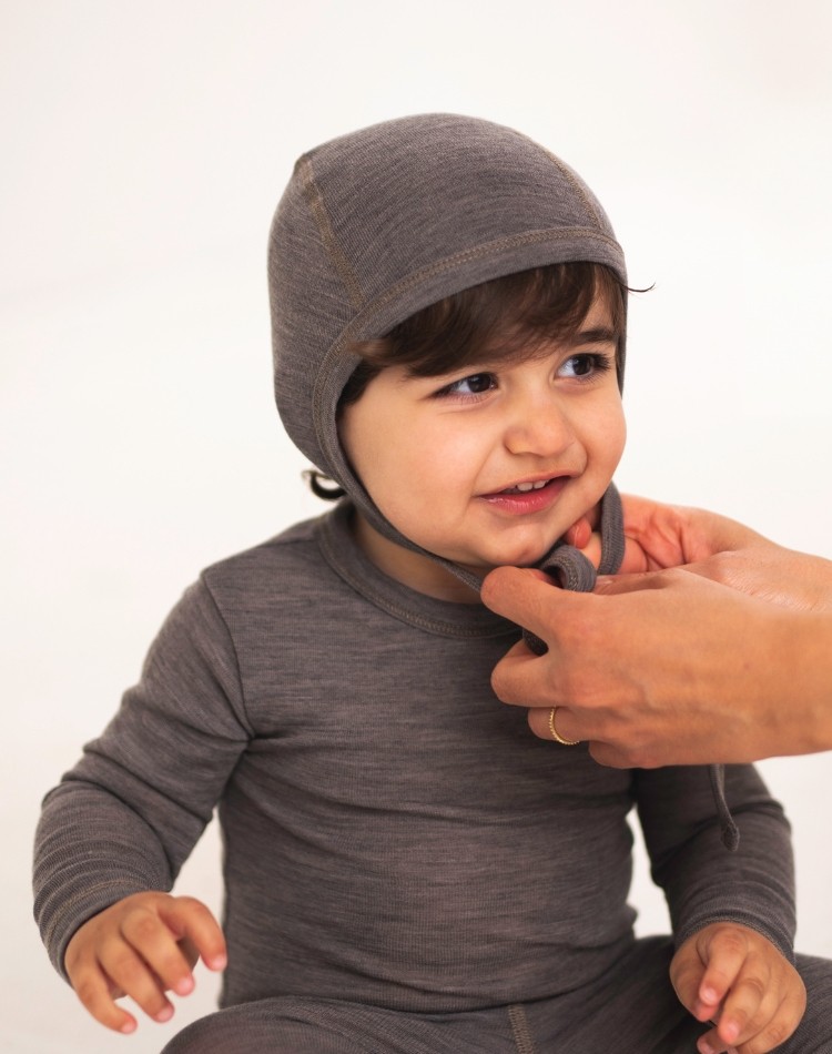 Baby helmet with string in 100% organic merino wool, Thin quality - 1 layer of fabric