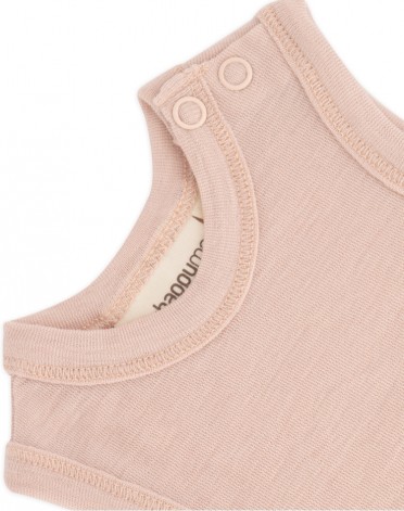 Sleeveless baby bodysuit...